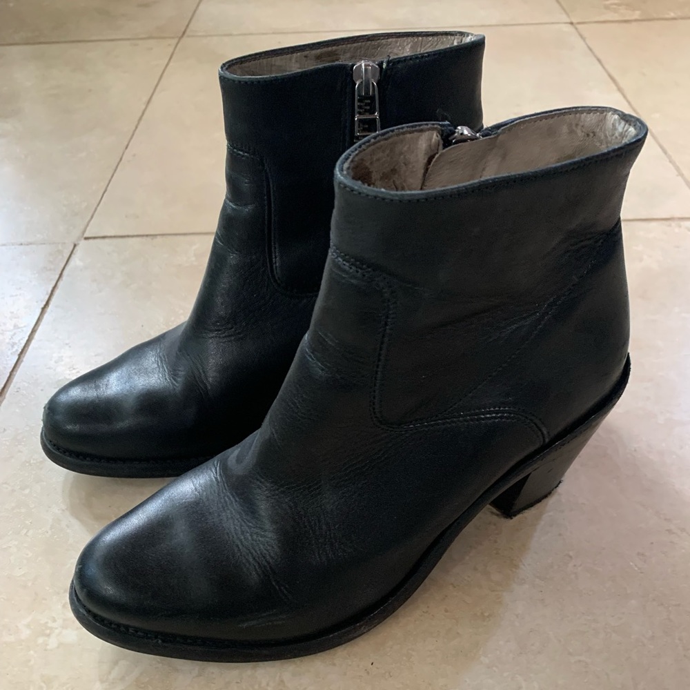 Allsaints black leather zipper ankle boots size 8